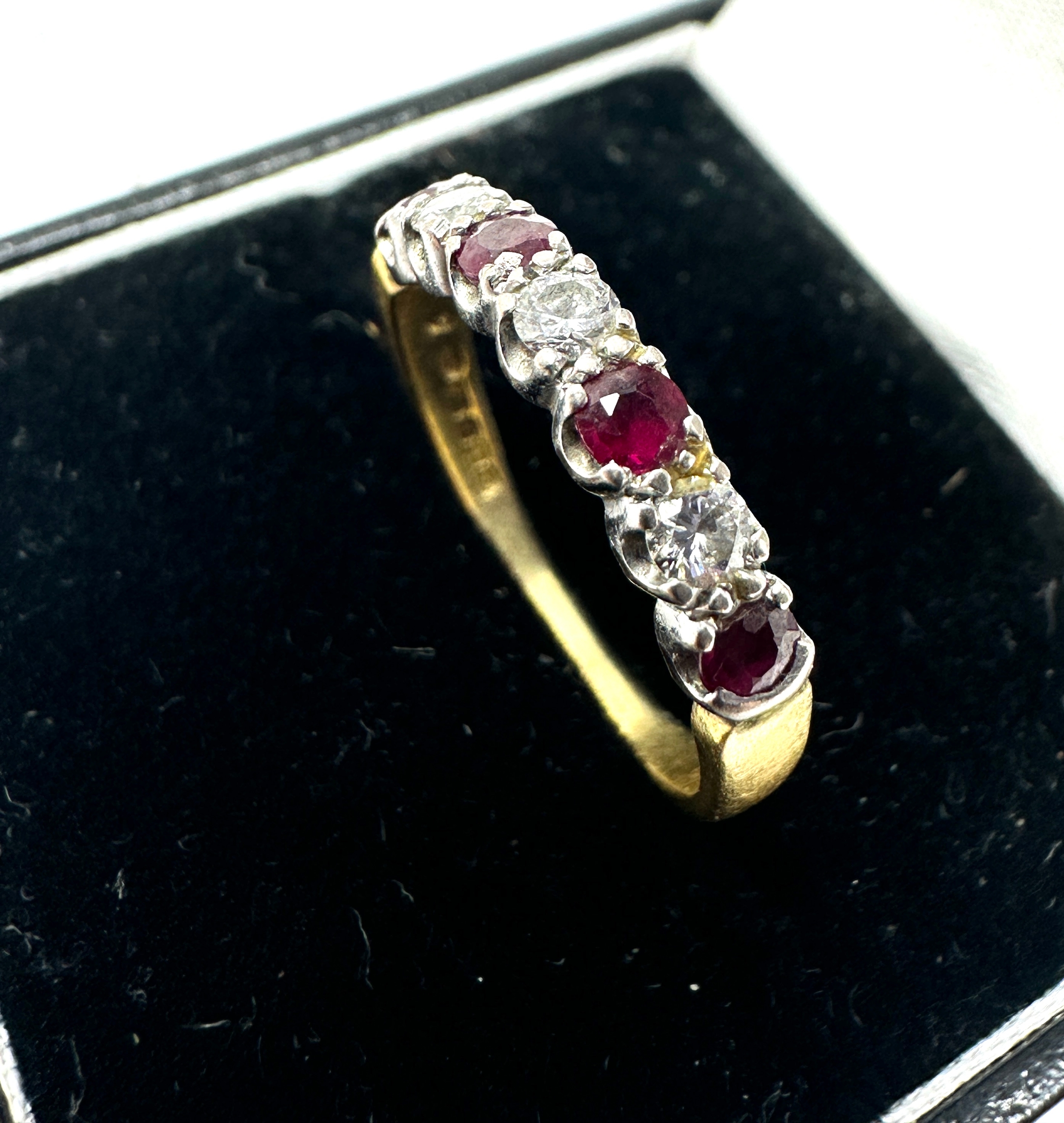 Vintage 18ct gold ruby & diamond ring weight 2.8g - Image 3 of 4