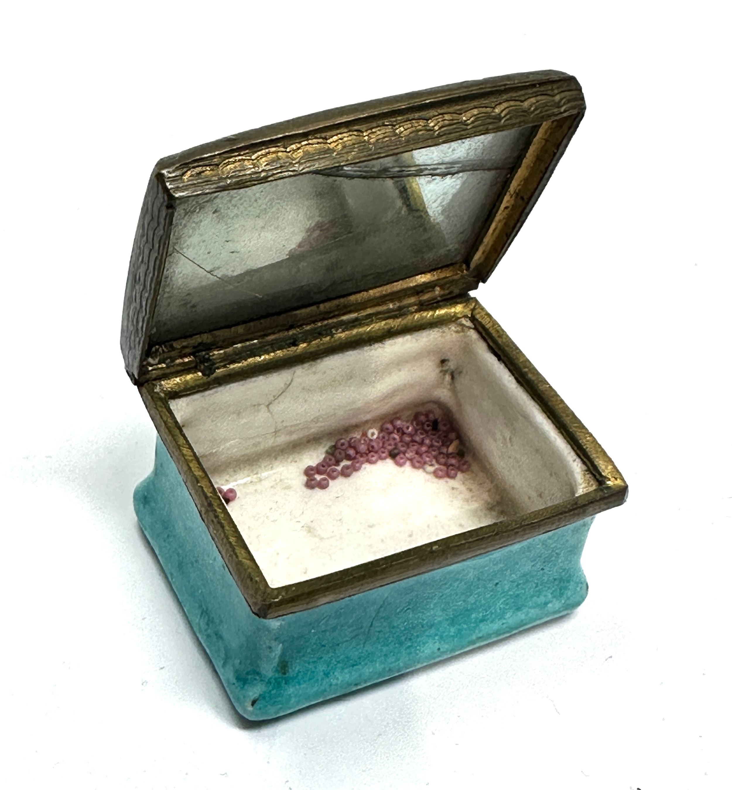 Antique A Friends Gift Bilston Enamel Trinket Box, Pill Box, Circa 1790 age related wear - Image 4 of 6