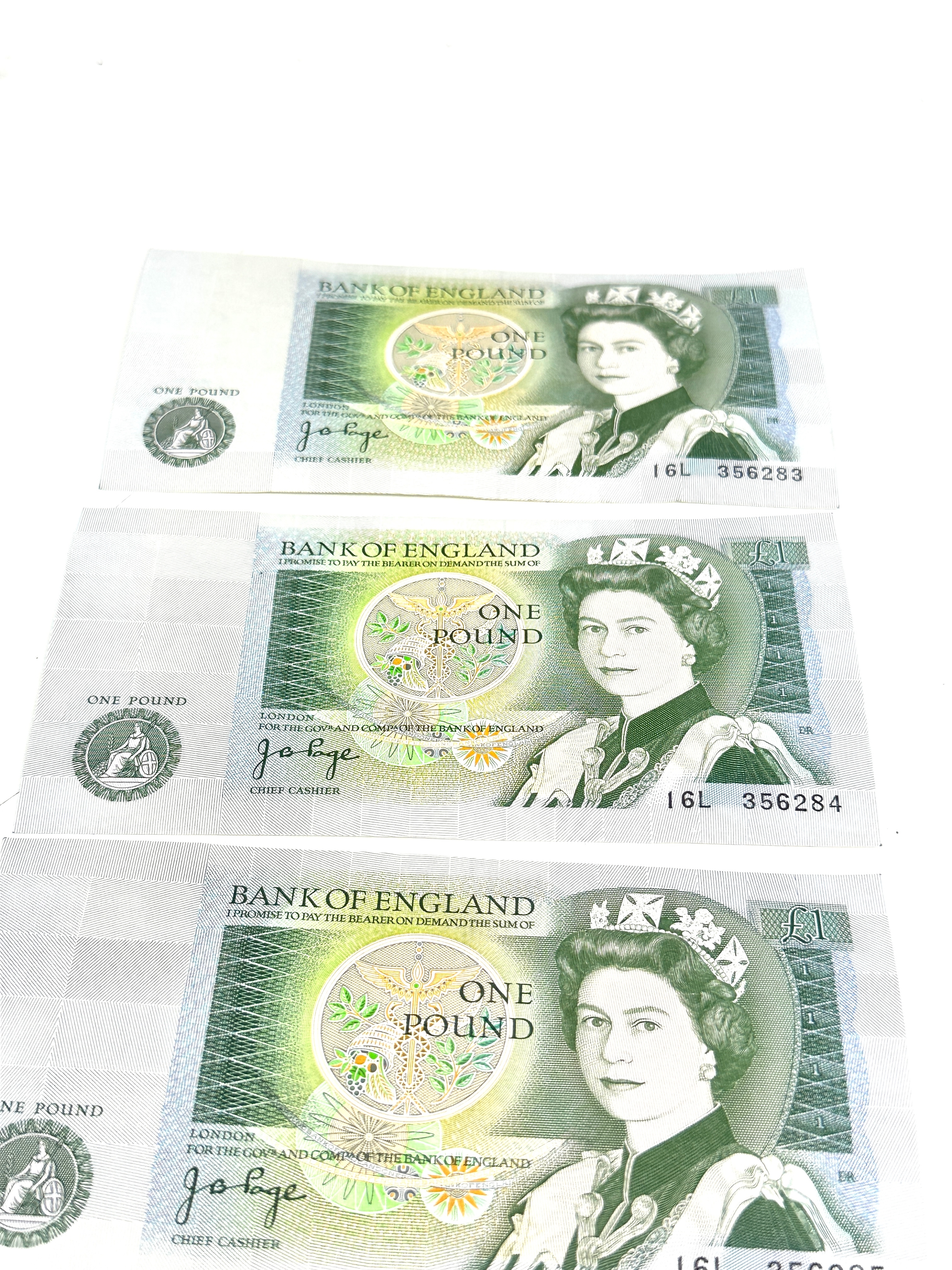 5 vintage j.b.page consecutive number unc one pound notes - Image 2 of 3