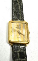 Ladies raymond weil geneve quartz wristwatch the watch is not ticking possibly needs new battery