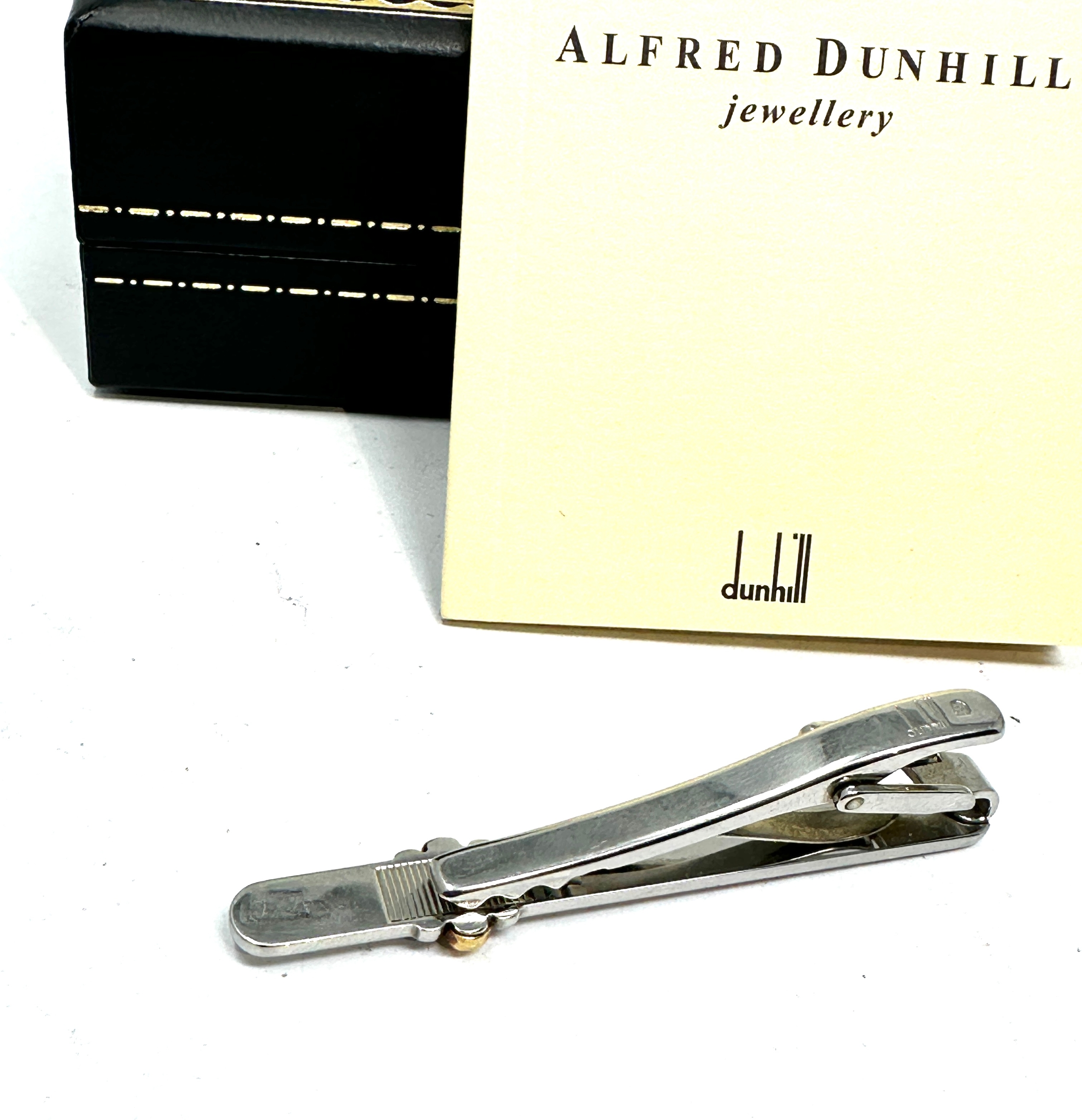 Boxed Dunhill tie clip set with solid 18ct gold detail - Image 4 of 7