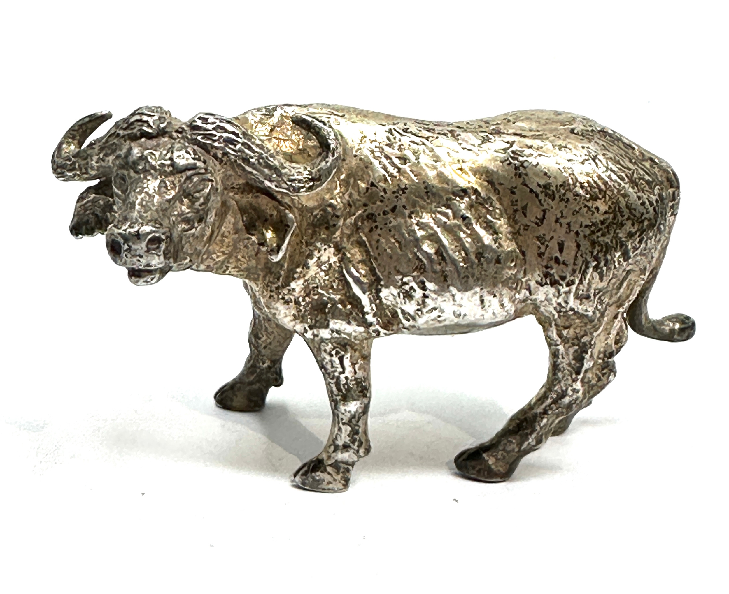 Vintage heavy solid silver model of a water buffalo hallmarked 950 with full hallmark weight 303g