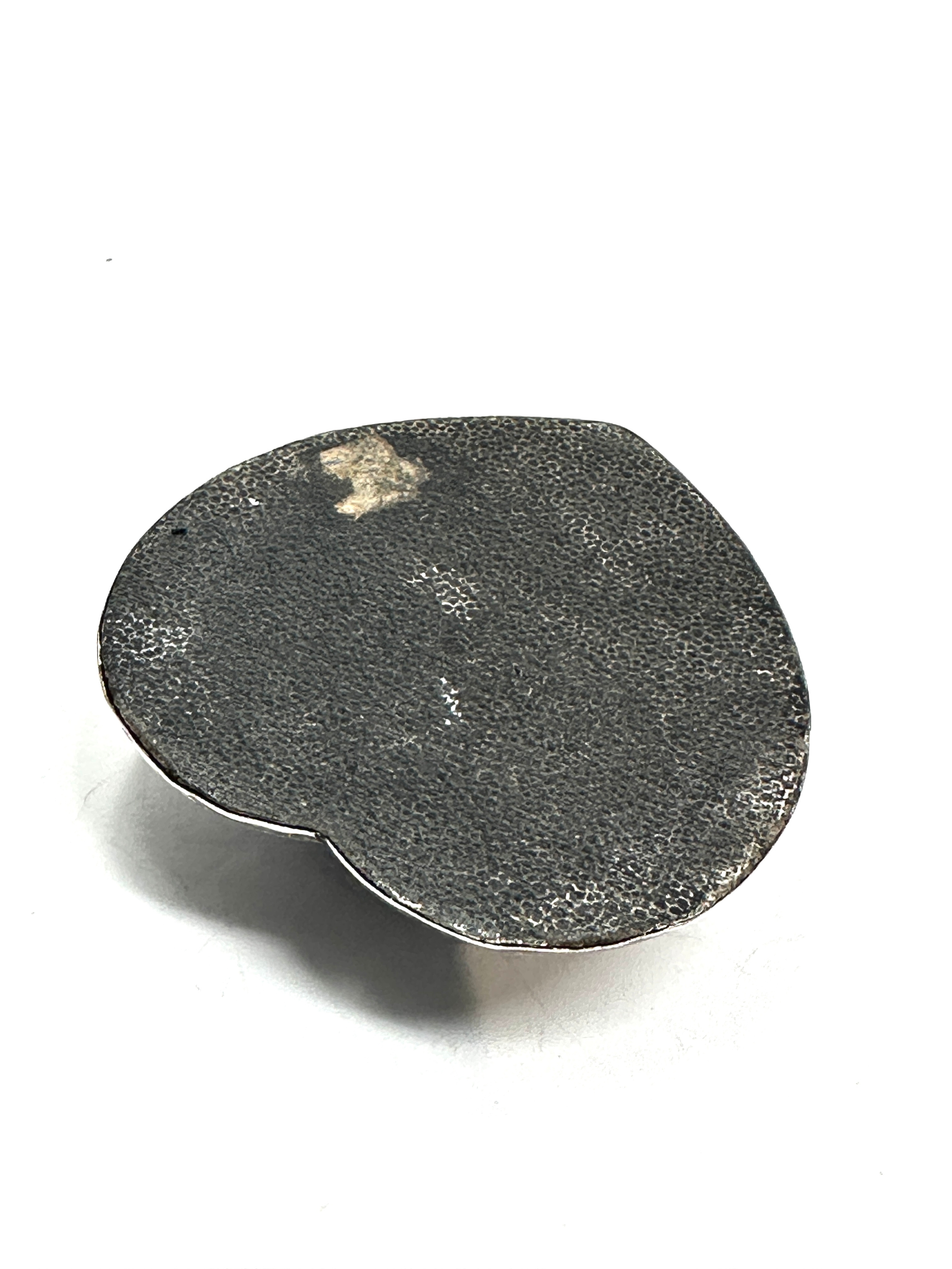 Antique victorian silver heart pin cushion birmingham silver hallmarks measures approx 5.6cm by 5. - Image 3 of 4