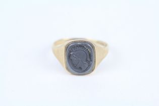 9ct gold roman soilder hematite cameo signet ring