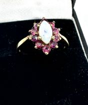 9ct gold opal & ruby ring weight 2.5g
