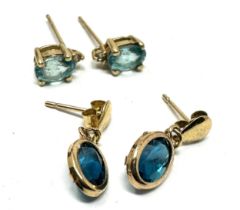 2 9ct gold blue gemstone earrings weight 2g one pair missing backs