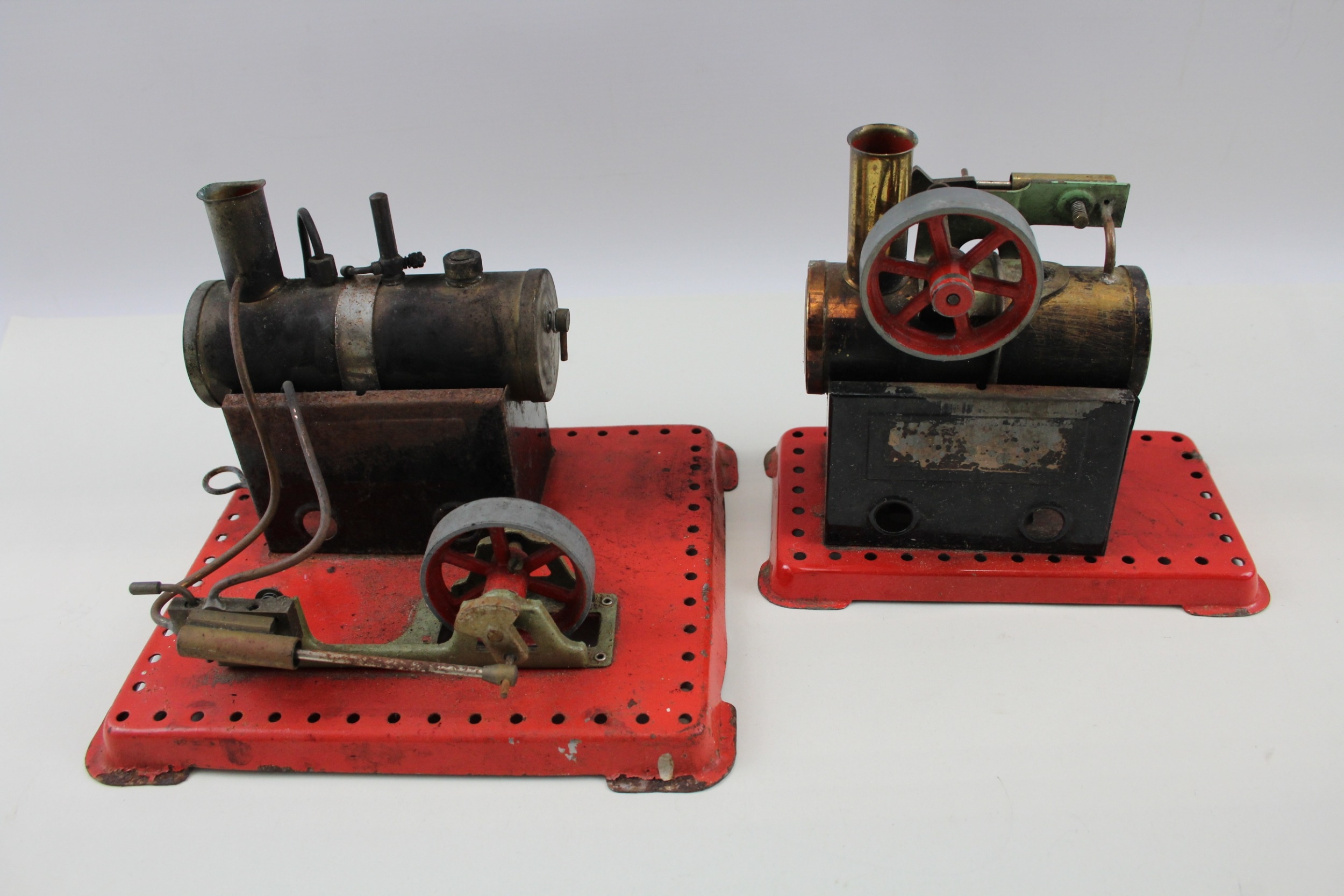 2 x Mamod Stationary Steam Engines MM2 Boxed Steam Powered Vintage