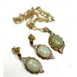 9ct gold diamond & jade pendant necklace & earring set weight 6.6g