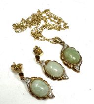 9ct gold diamond & jade pendant necklace & earring set weight 6.6g
