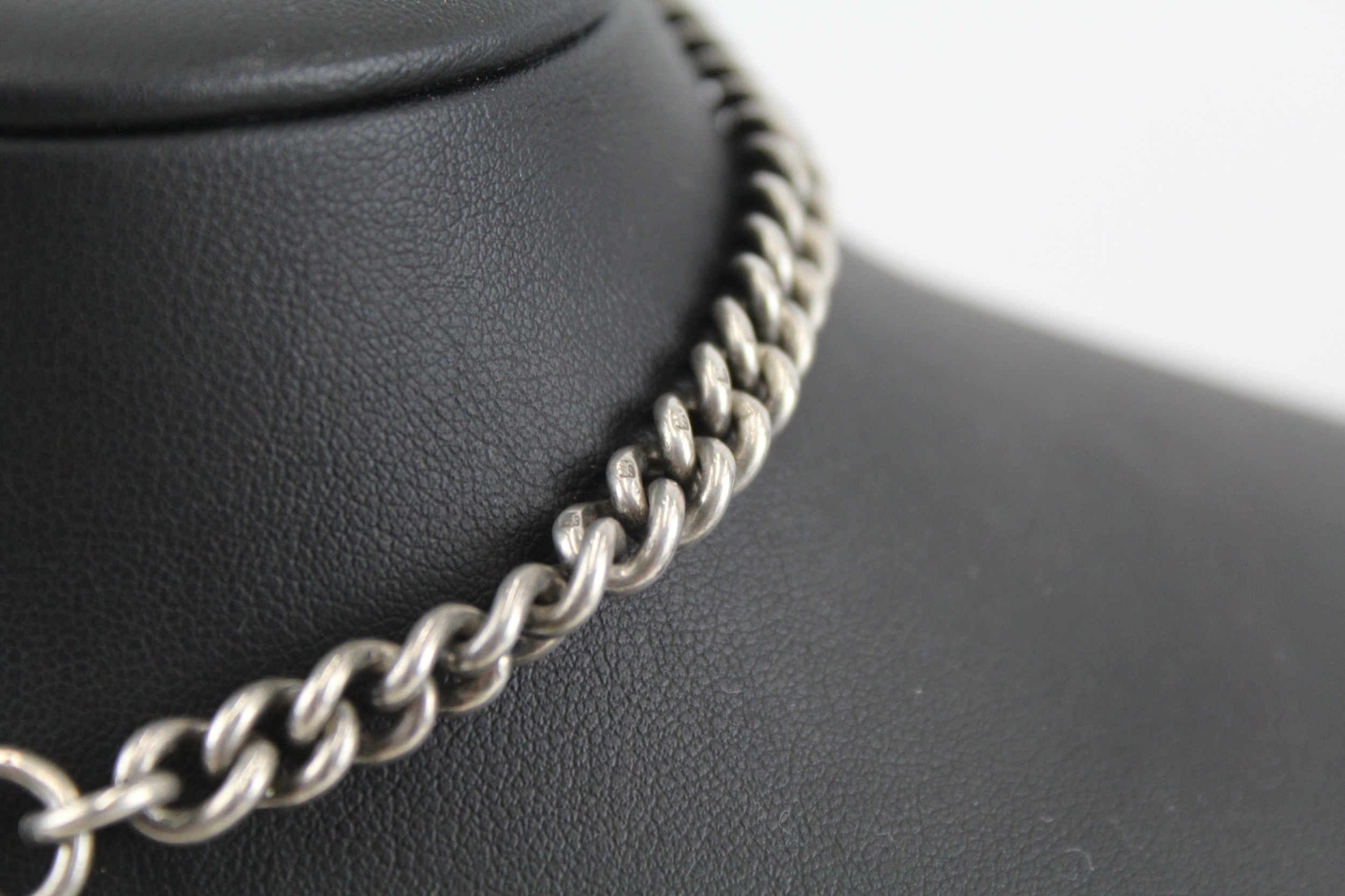 An antique silver Albert watch chain (41g) - Image 4 of 5