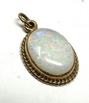 9ct gold opal pendant opal measures approx 14mm by 11mm weight 2.5g