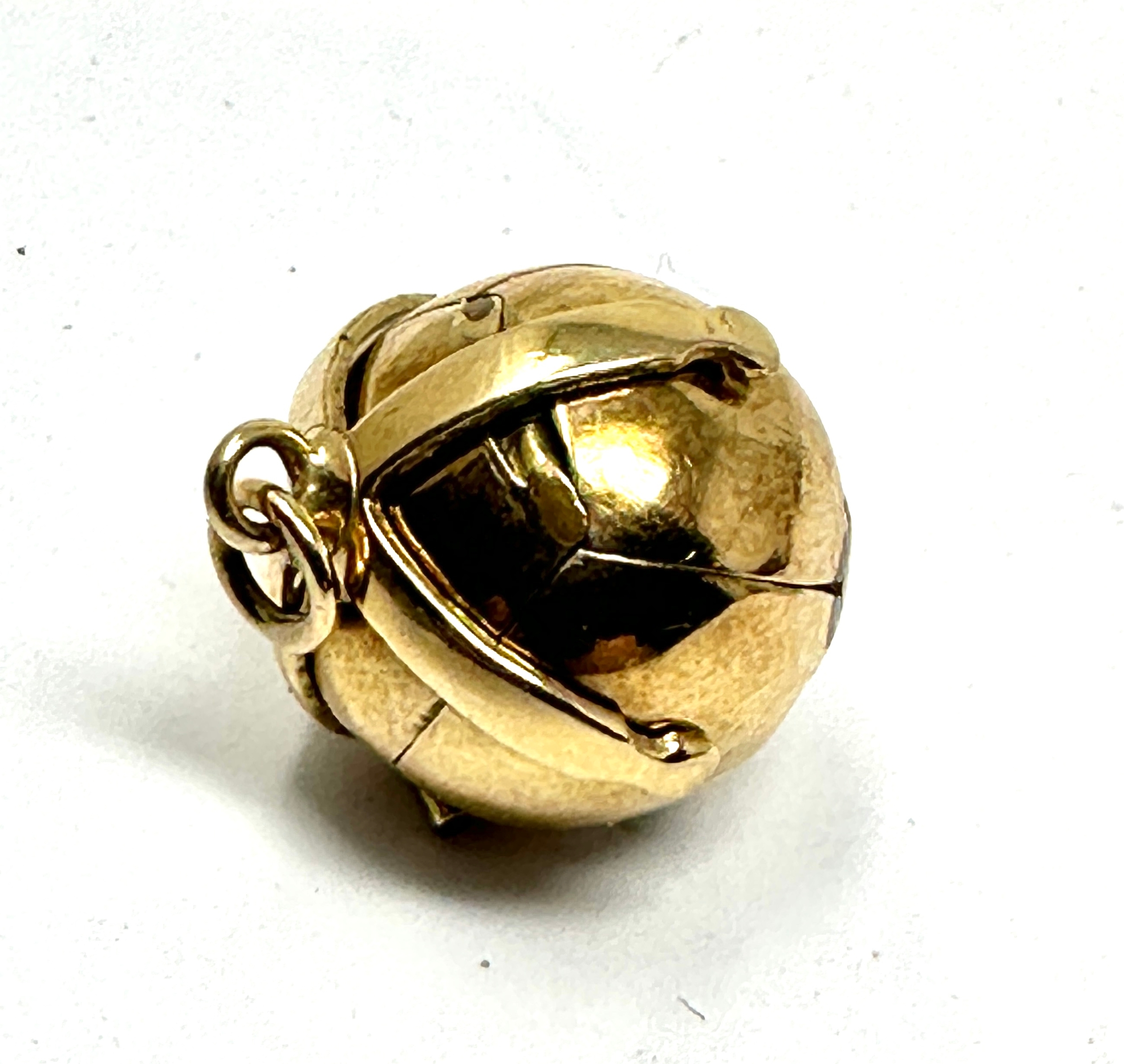 Gold & silver masonic ball pendant hallmarked 375 & silver hallmarks on interior weight 10.g - Image 5 of 6