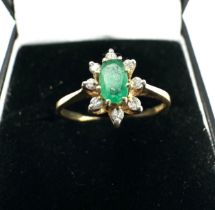 14ct gold emerald & diamond ring weight 15g