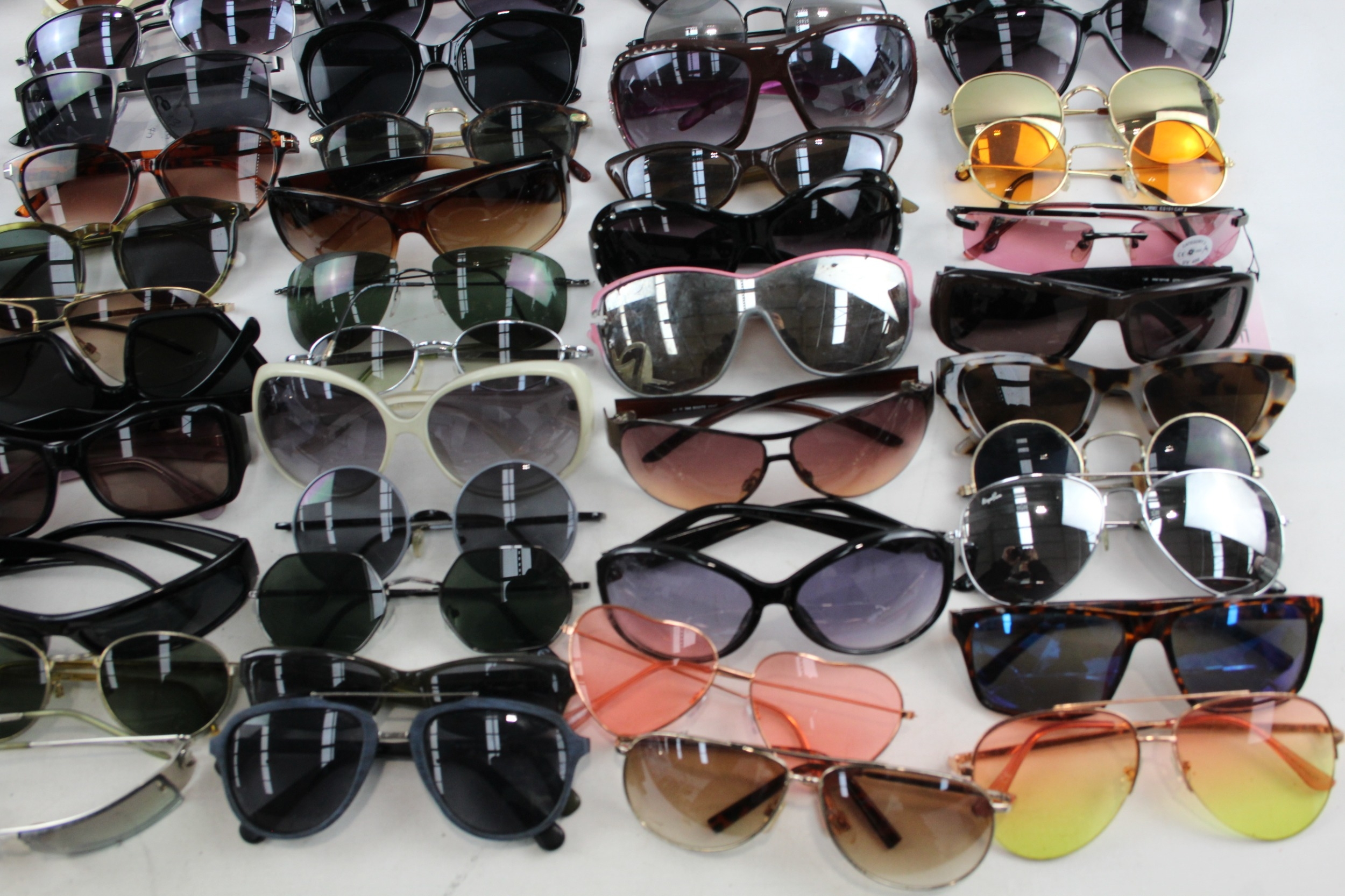 Sunglasses Glasses Vintage Assorted Cases, Shaded, Unisex, Mens, Womens Job Lot - Image 7 of 7