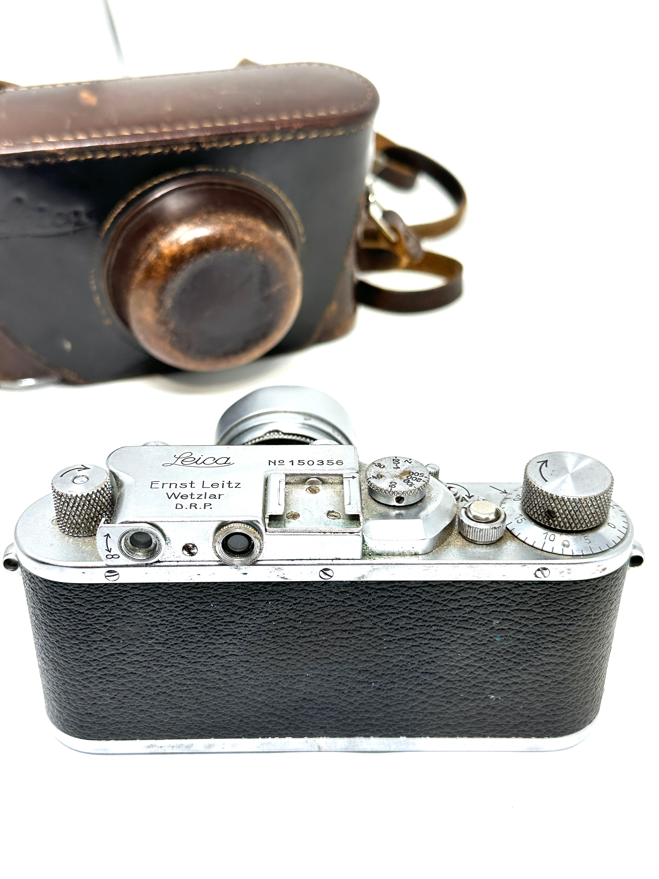 Vintage leica camera original leather cased reads Leica N 150356 Ernst Leitz d.r.p also reads on - Image 4 of 10