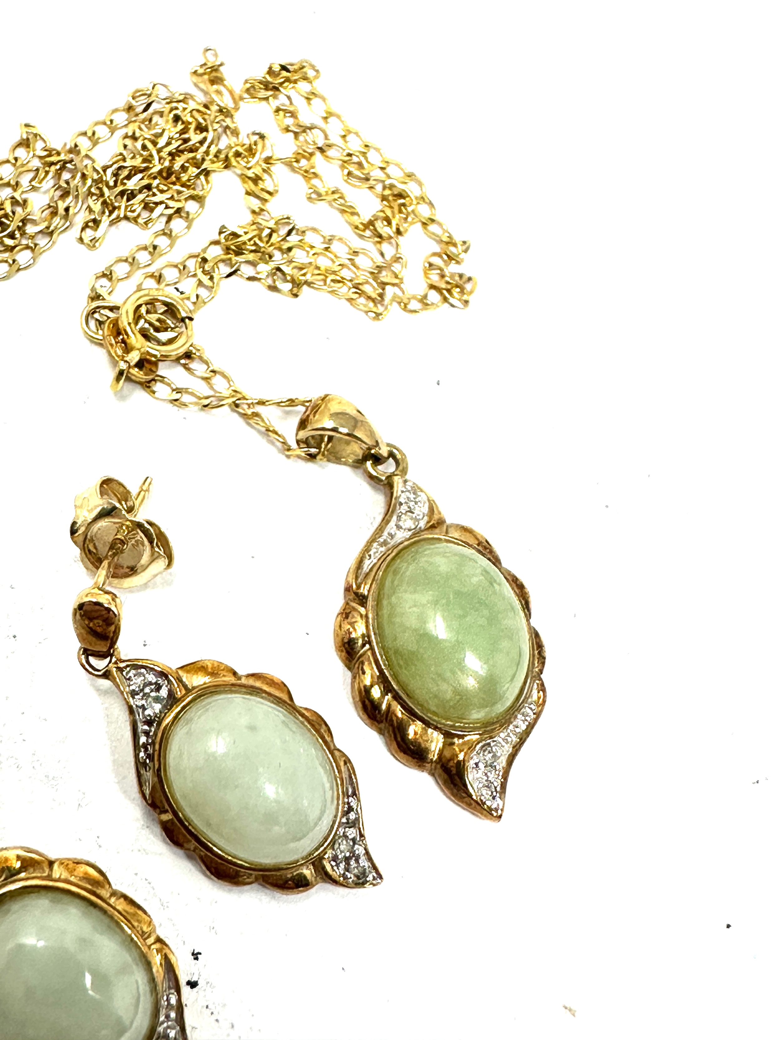 9ct gold diamond & jade pendant necklace & earring set weight 6.6g - Bild 3 aus 4