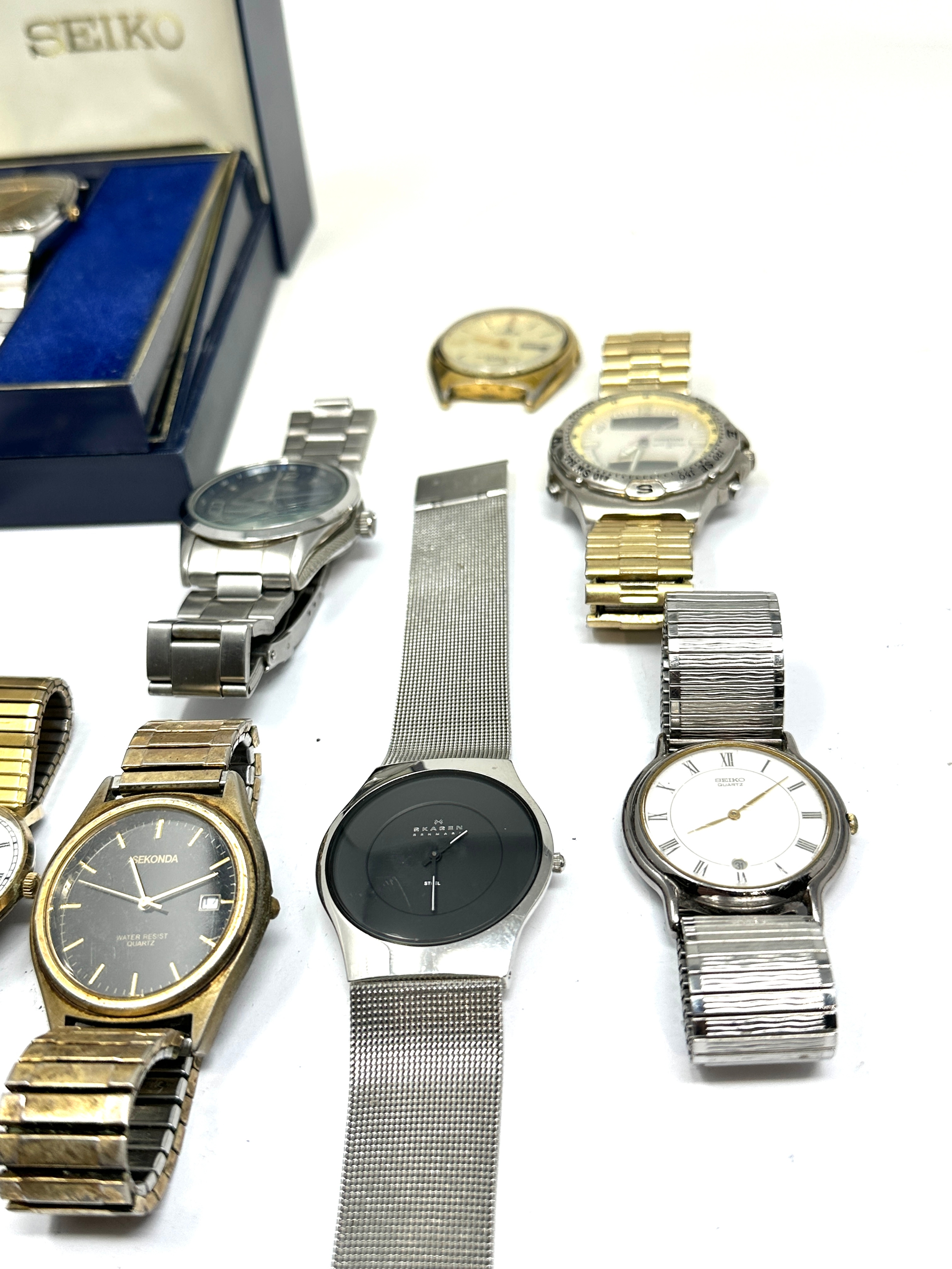 Selection of vintage & later gents wrist watches all untested - Image 3 of 3