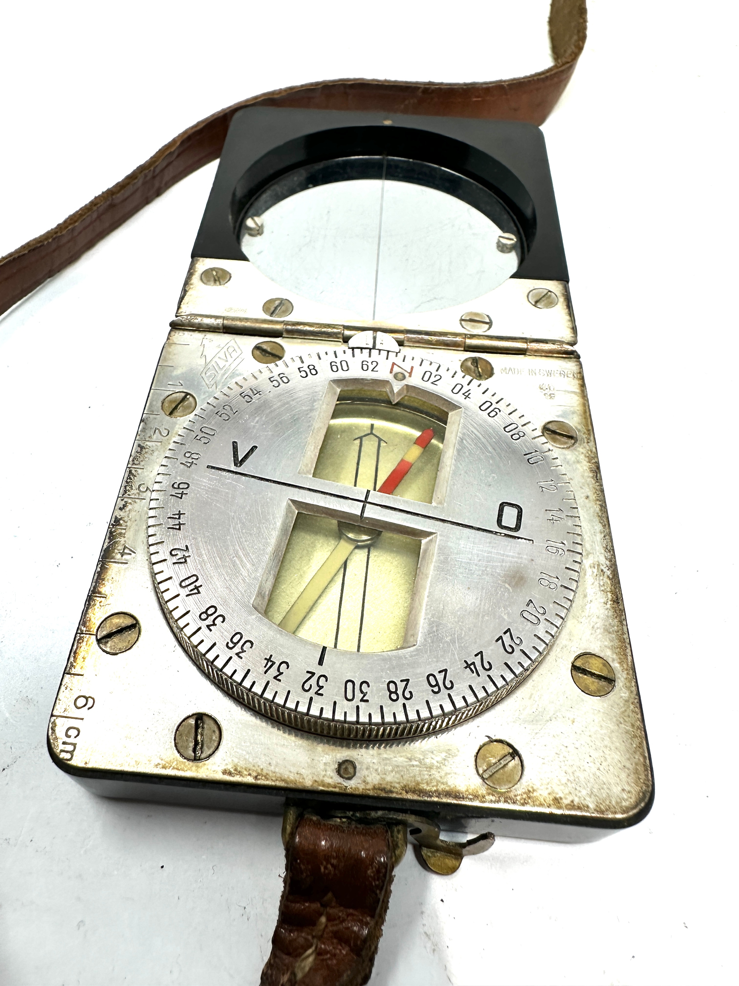 Vintage Silva marching compass and leather strap made in Sweden - Image 2 of 4