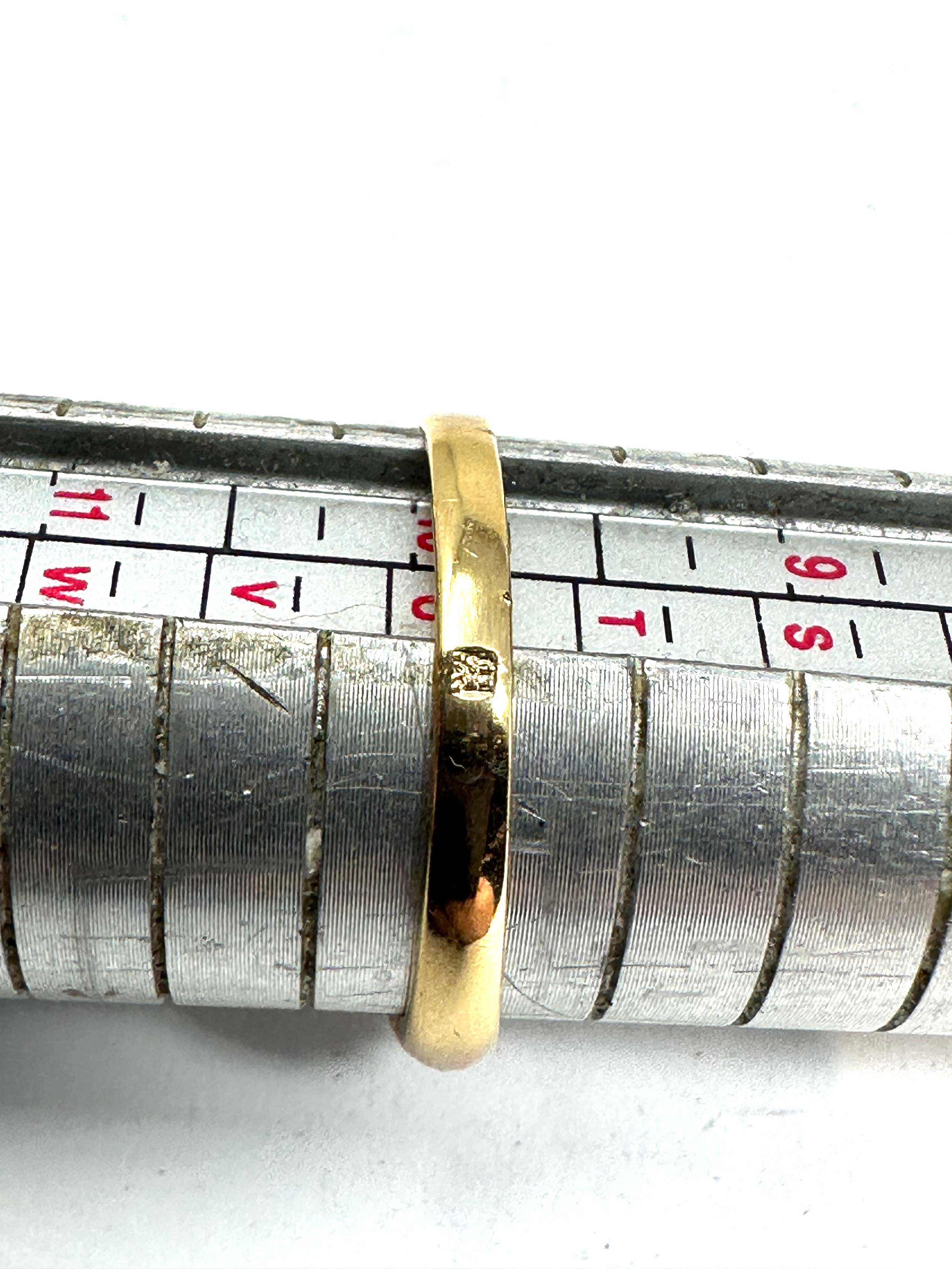 18ct gold white gemstone set ring weight 1.8g - Image 4 of 4