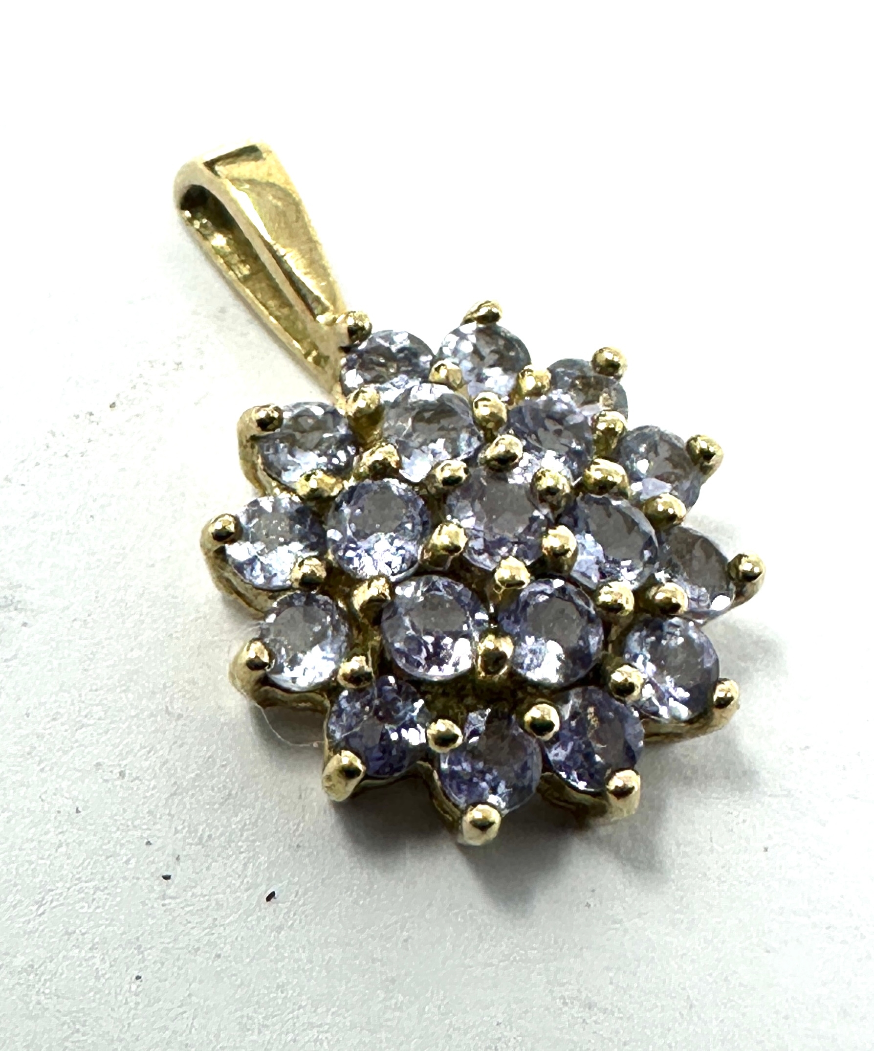 9ct gold tanzanite pendant weight 1.1g