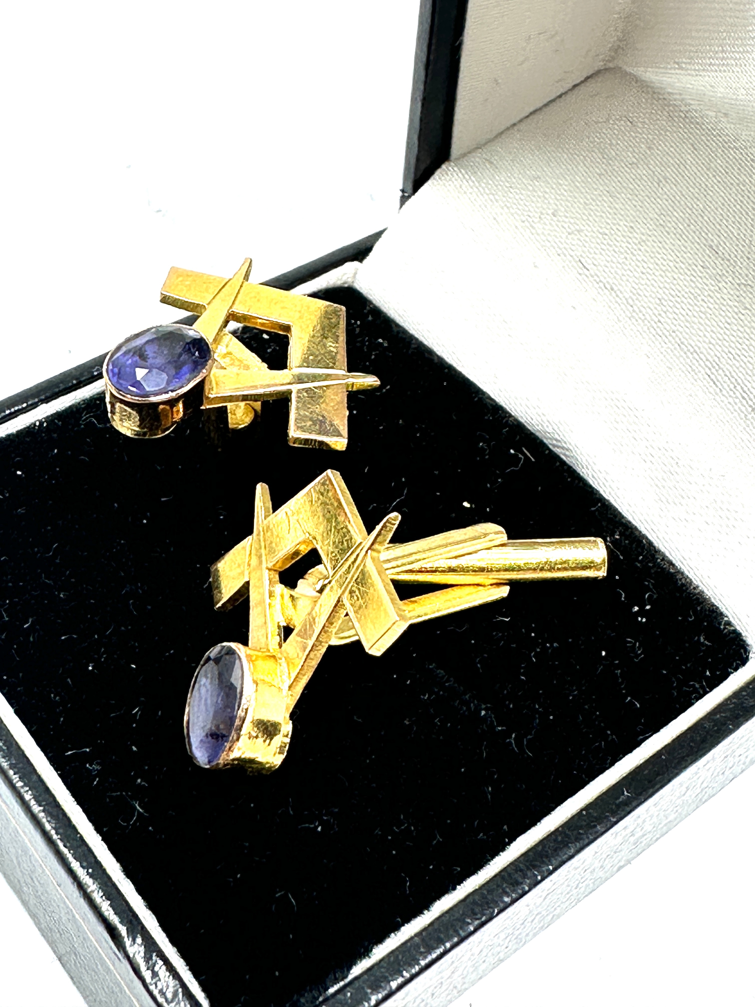 18ct gold & sapphire masonic cufflinks weight 5.5g xrt tested as 18ct gold - Image 2 of 3