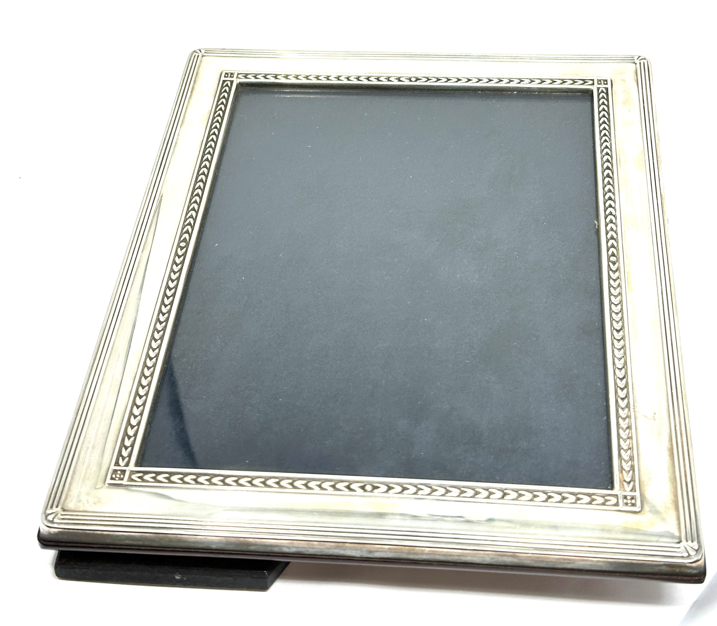 Vintage silver picture frame measures approx 22 cm by 17cm - Bild 3 aus 5