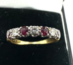 Vintage 18ct gold ruby & diamond ring weight 2.8g