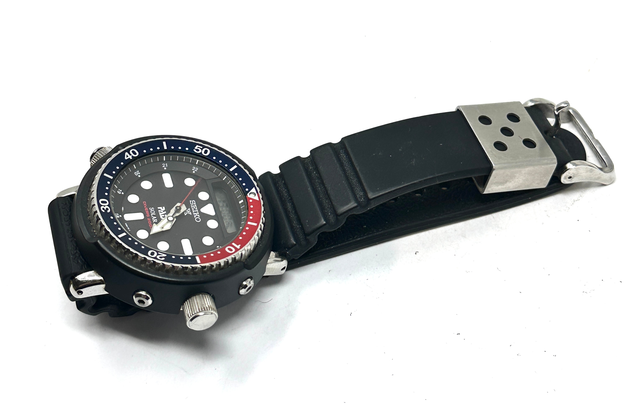 Seiko X PADI Diver 200M Solar H851-00A0 Men's Watch In working order in very good condition - Image 5 of 5