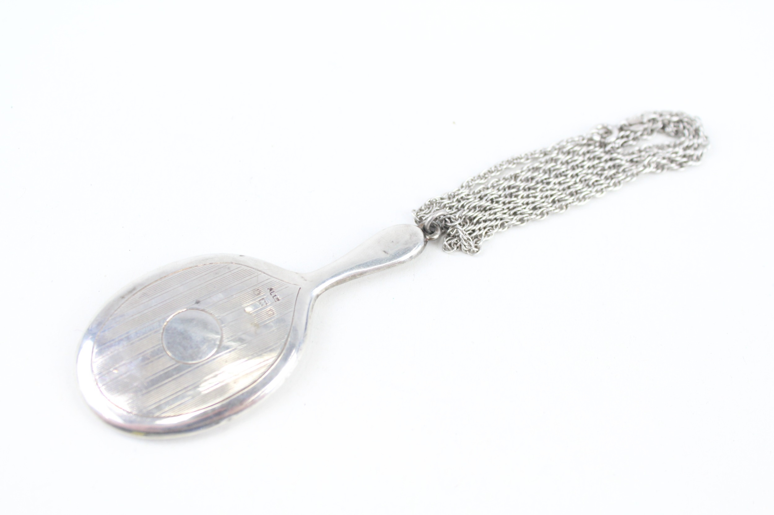 An antique novelty silver mirror pendant and chain (15g)