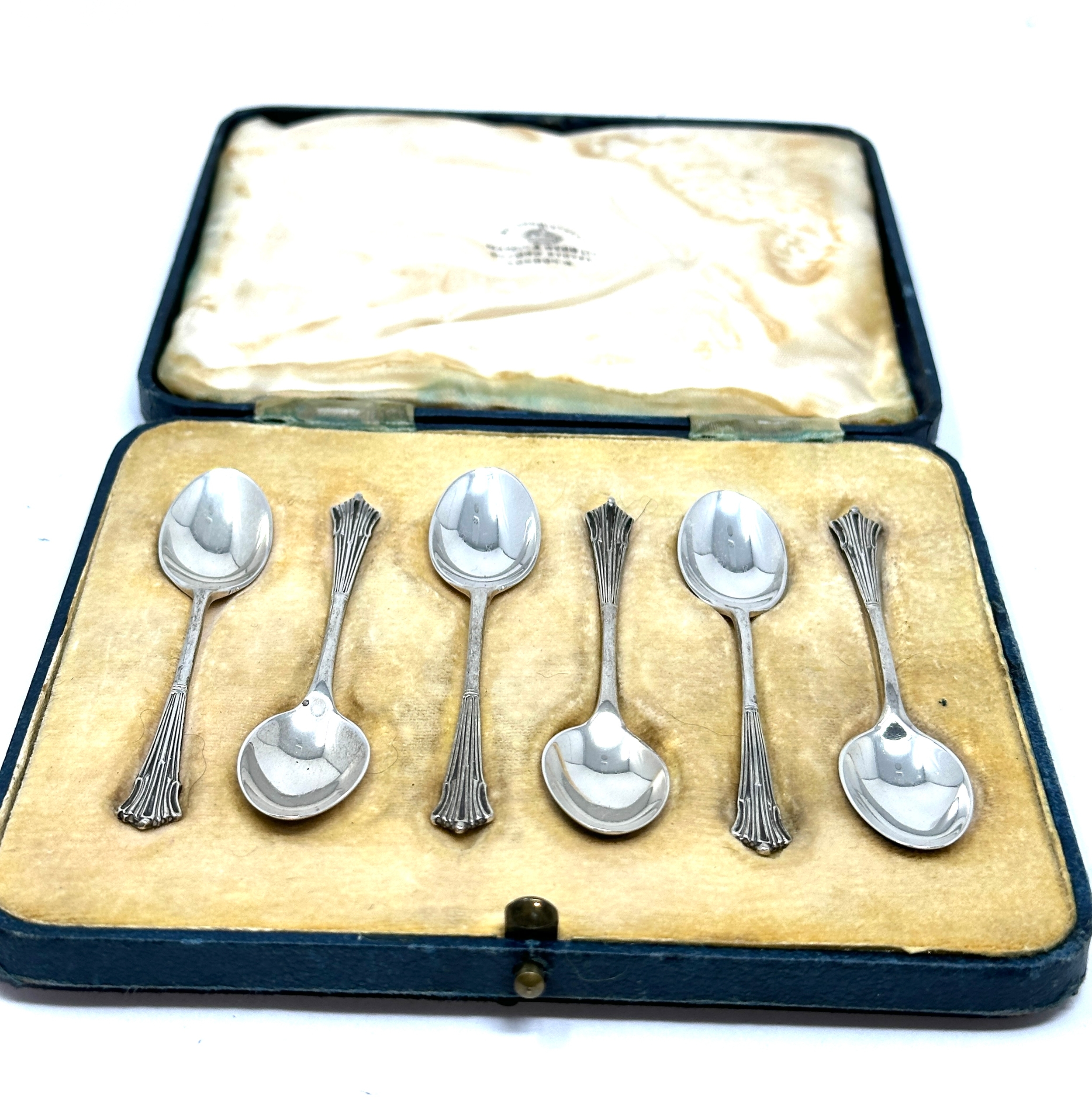 Boxed set of 6 silver tea spoons - Image 2 of 4