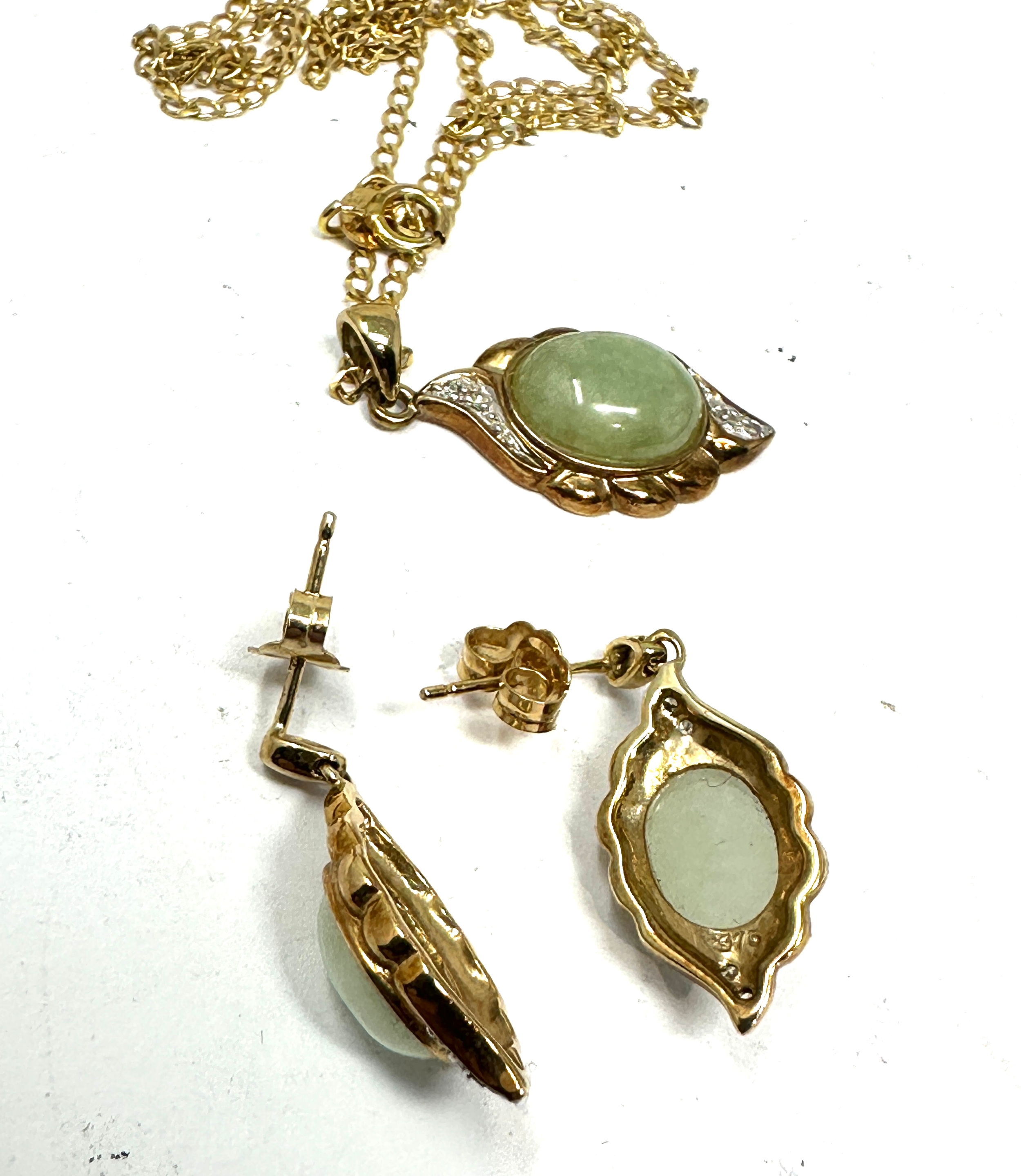9ct gold diamond & jade pendant necklace & earring set weight 6.6g - Bild 4 aus 4