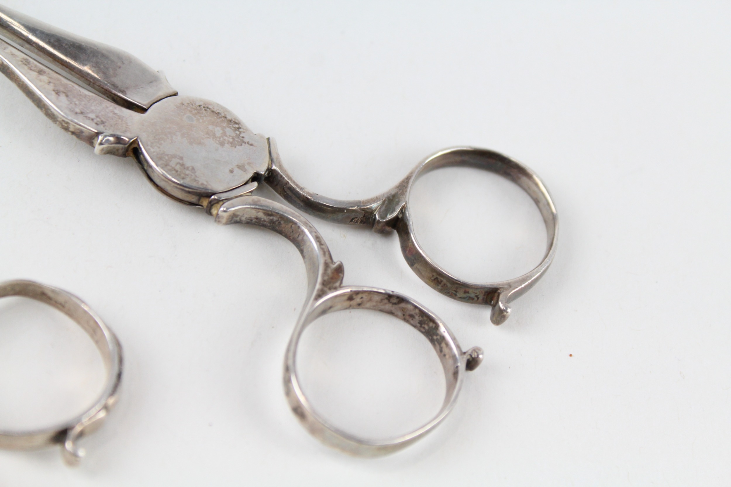 2 x .925 sterling sugar nips / tongs - Image 5 of 6