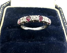 9ct white gold diamond & ruby ring weight 2.5g