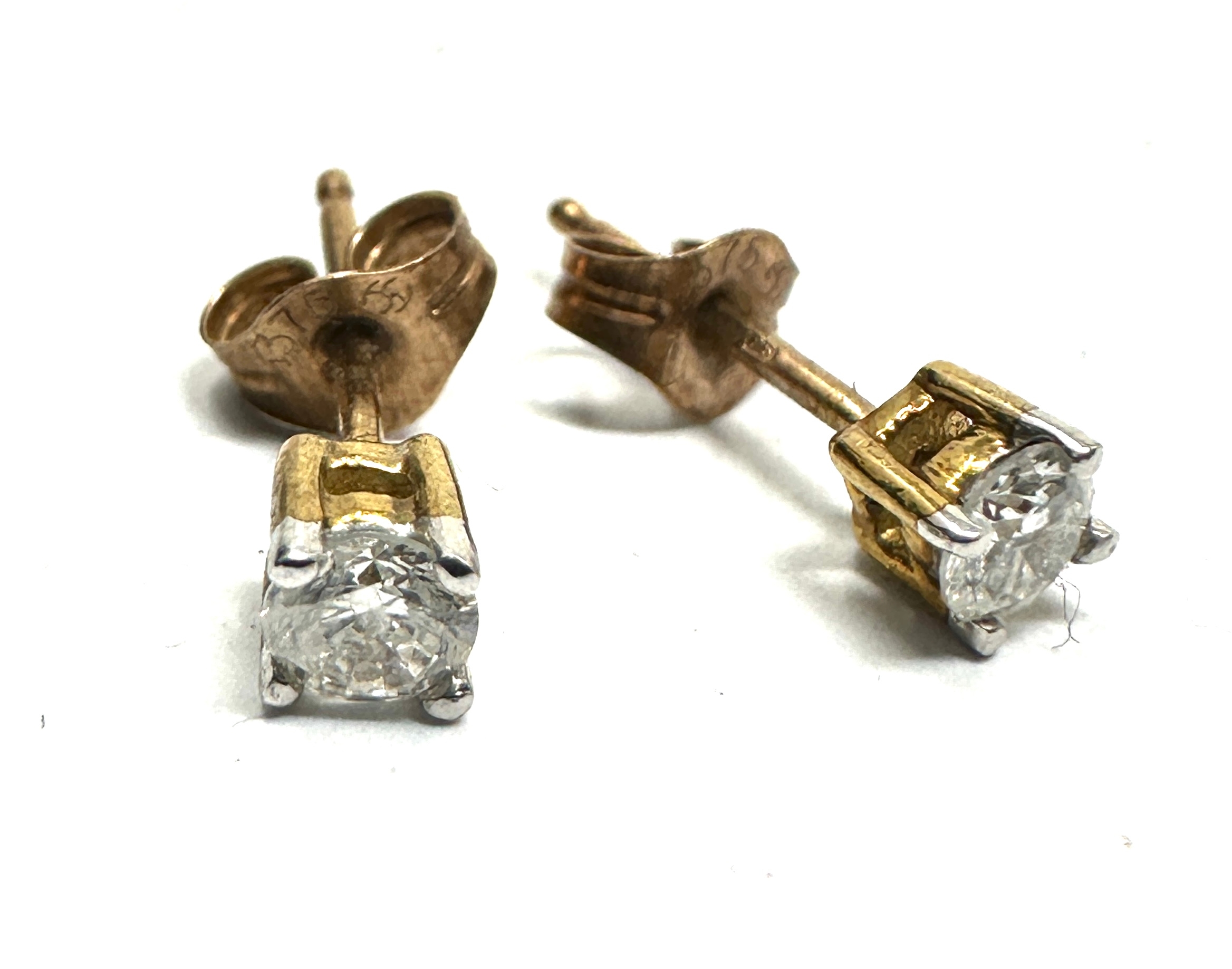 9ct gold diamond earring diamonds measure each 3mm dia est .20 pts diamonds - Image 4 of 4