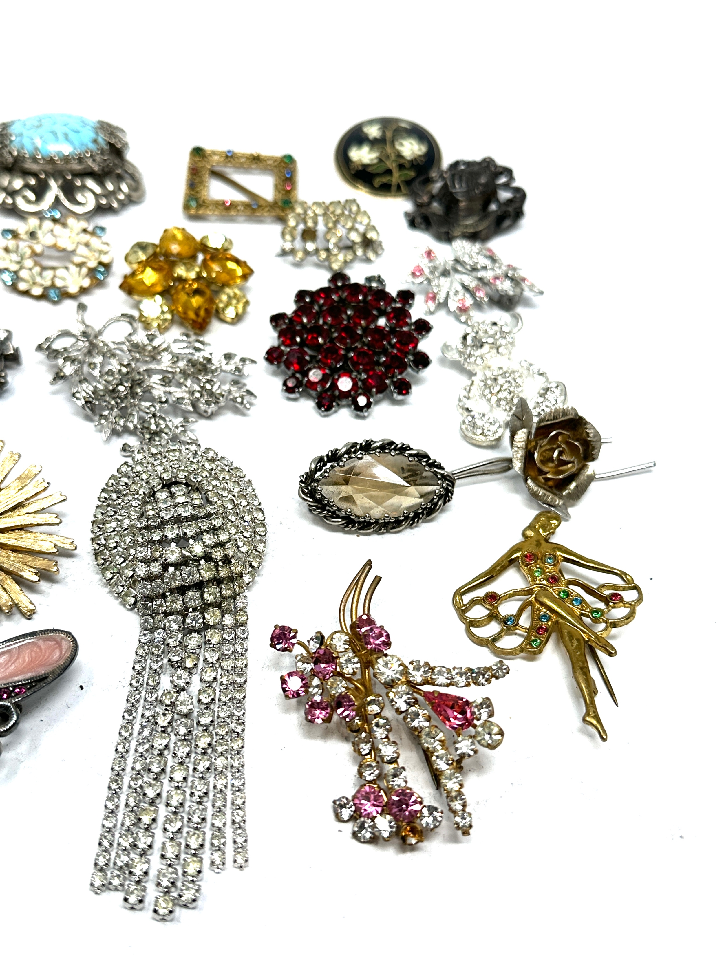 selection of vintage costume jewellery brooches - Image 4 of 4