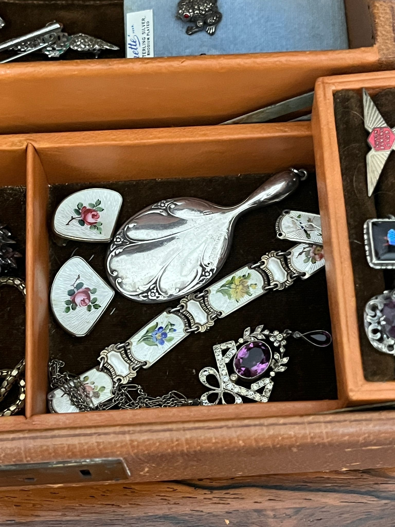 Box of antique & later costume jewellery in leather jewellery box - Image 2 of 4