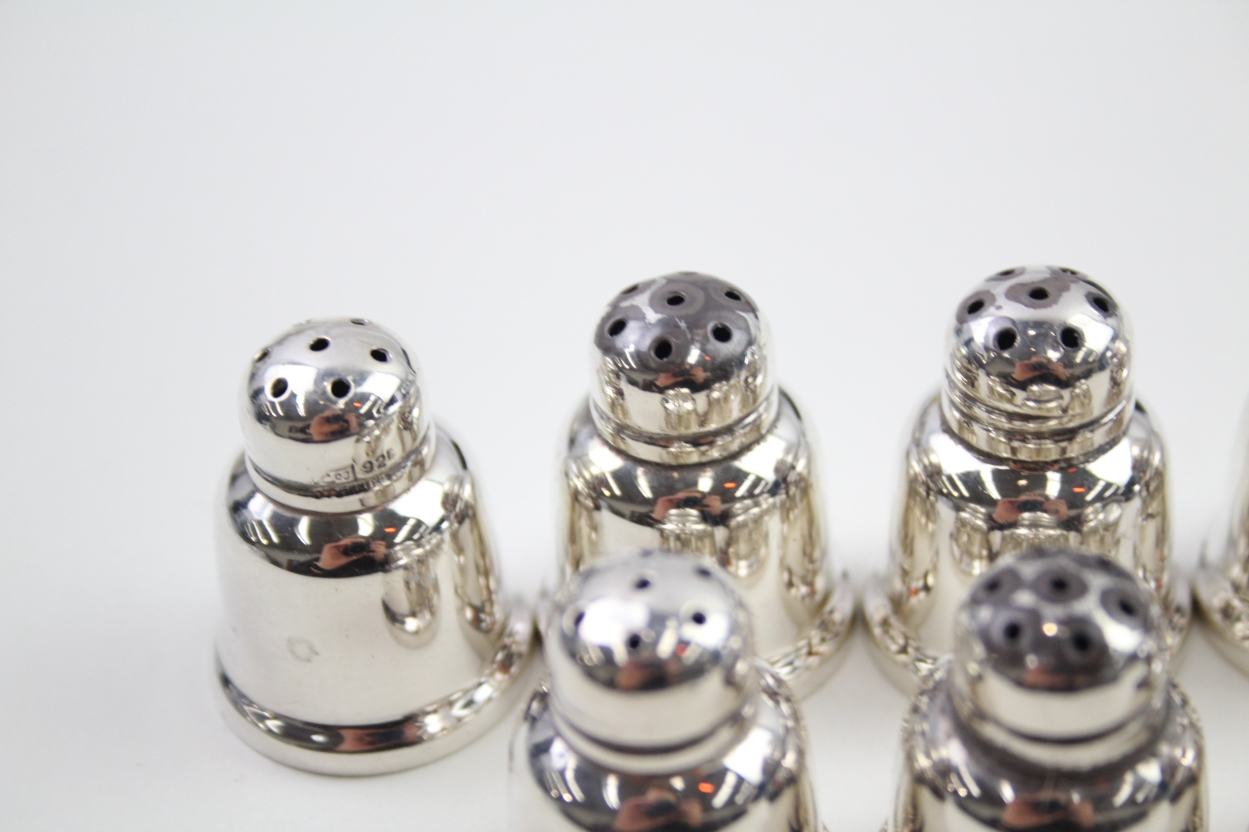 8 x .925 sterling small salt & pepper shakers / cellars - Image 2 of 5