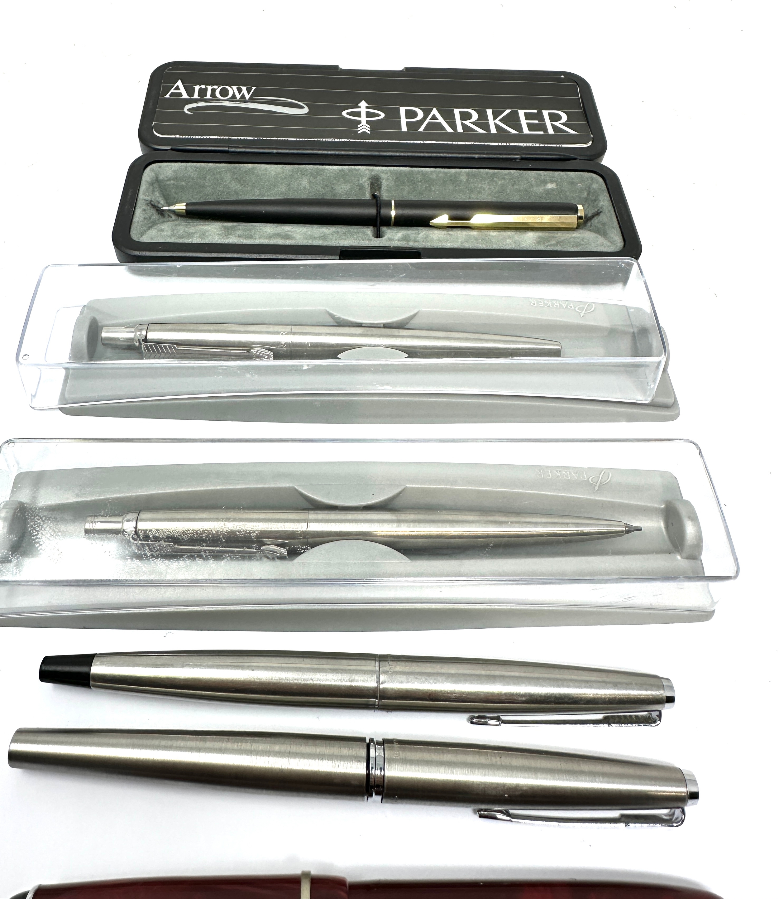 selection of vintage & later fountain pens and penns etc including parker some boxed - Image 3 of 3