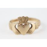 9ct gold claddah ring (2g)