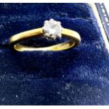18ct gold solitaire diamond ring diamond measures approx 4mm weight 2.8g