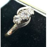 18ct gold diamond ring weight 2.4g 0.34ct diamonds