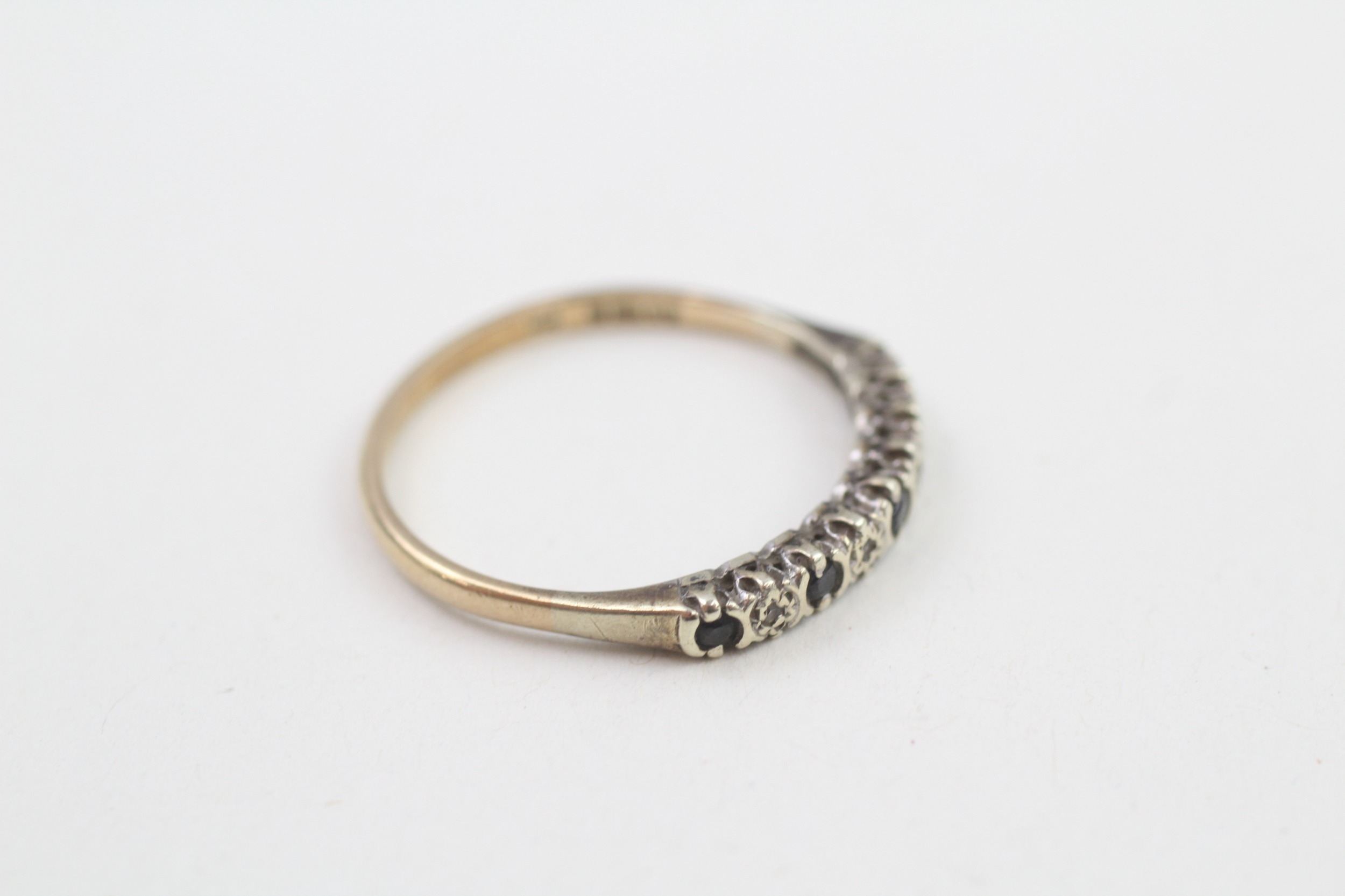 9ct gold sapphire & diamond half eternity ring (1.6g) - Image 2 of 4