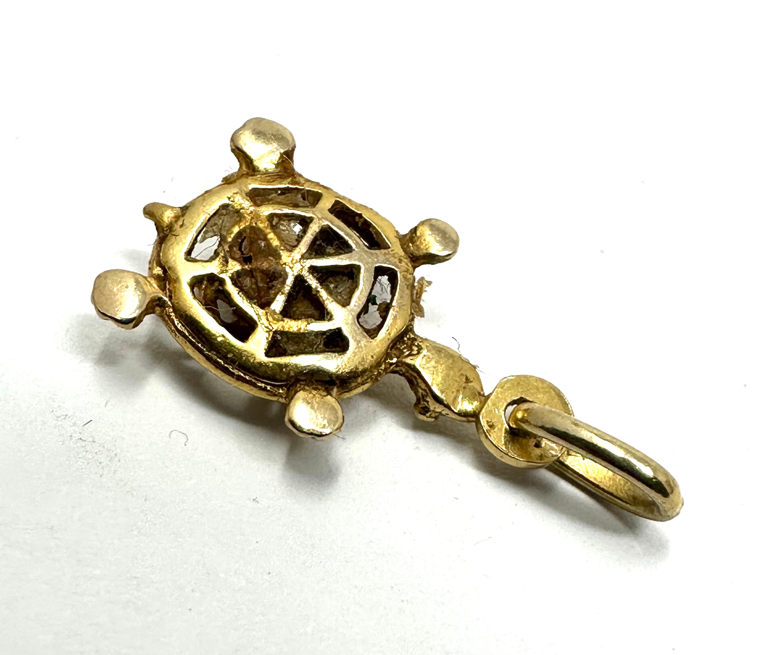 9ct gold tortoise charm weight 1.3g - Image 3 of 3