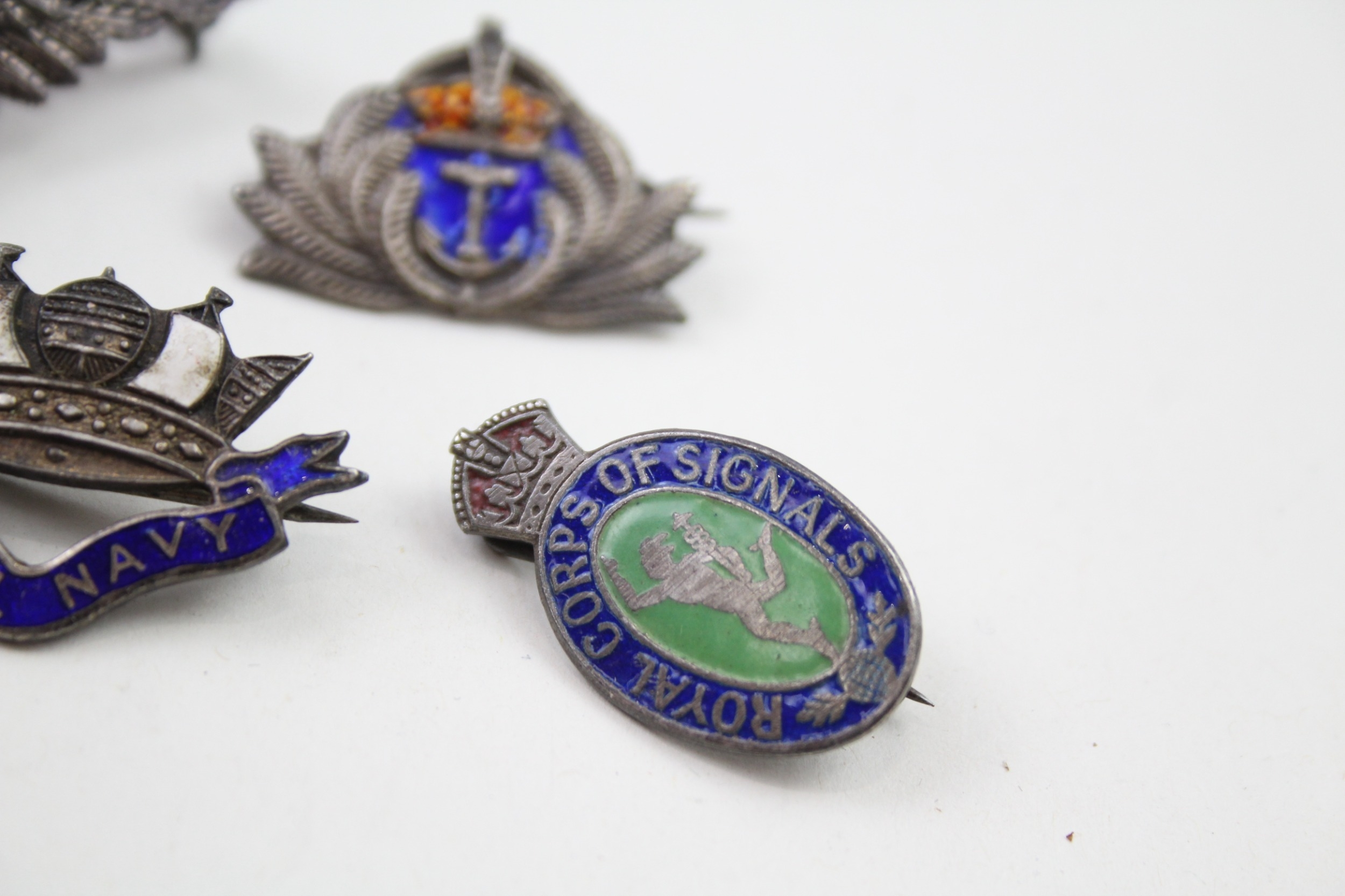 Sterling Silver Military Sweetheart Badges x 6 inc Royal Navy R.A.F 29g - Image 6 of 6