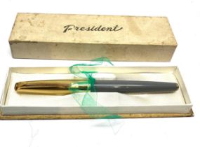 Boxed 14ct gold nib president fountain pen