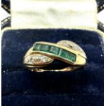 9ct gold emerald & diamond ring weight 2.9g