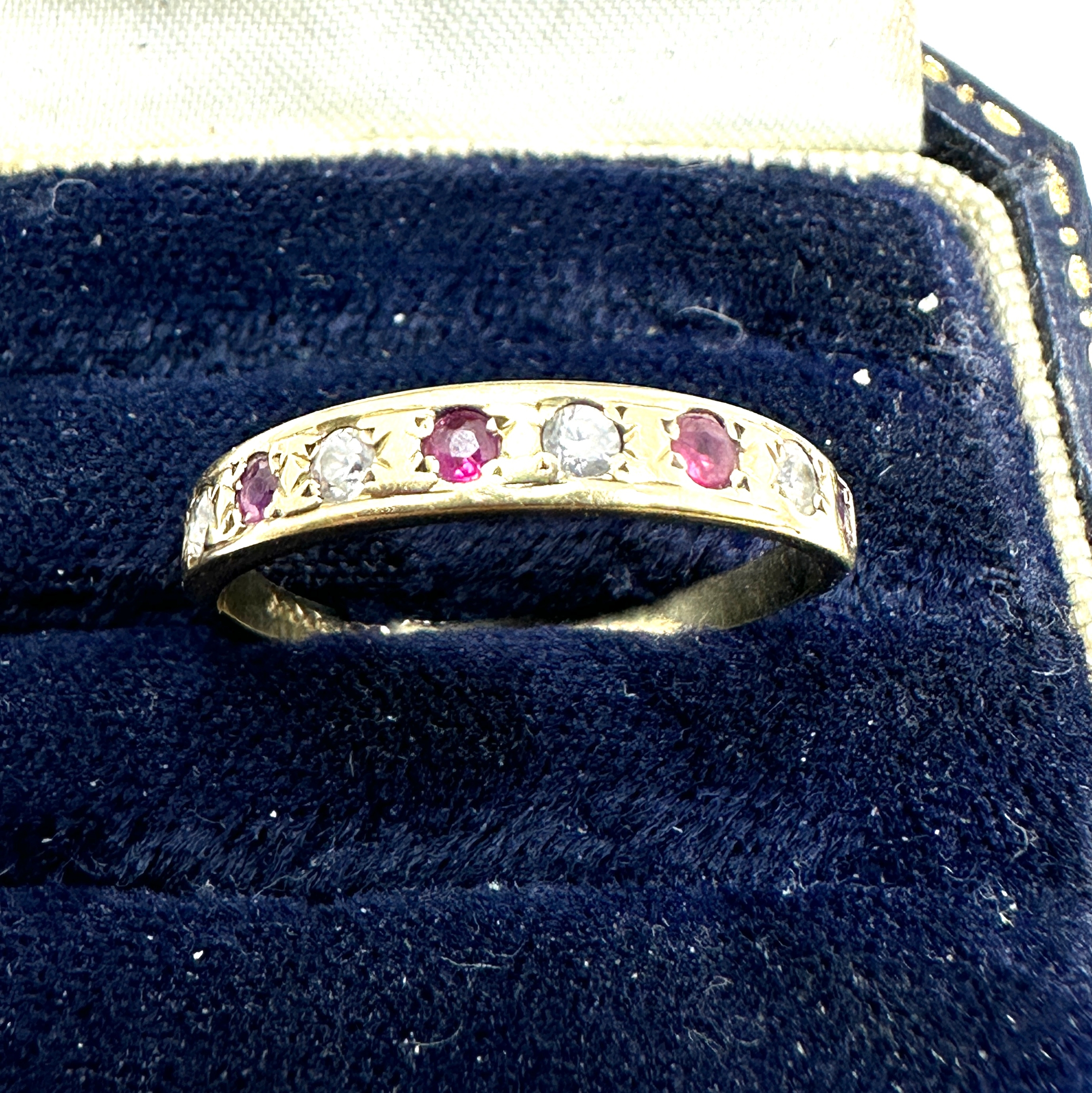9ct gold ruby & white gemstone ring weight 1.5g