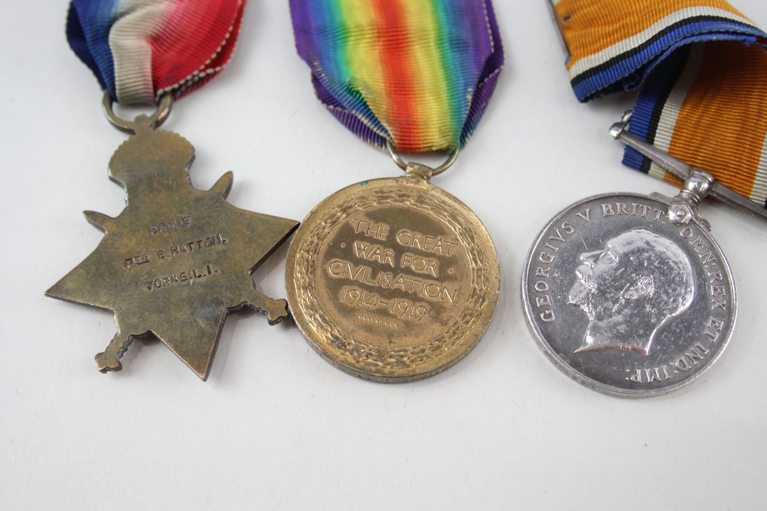 WW1 1914-15 Star Trio Named 23655 Pte E. Hatton Yorks L.I K.O.Y.L.I on Pair - Image 5 of 7