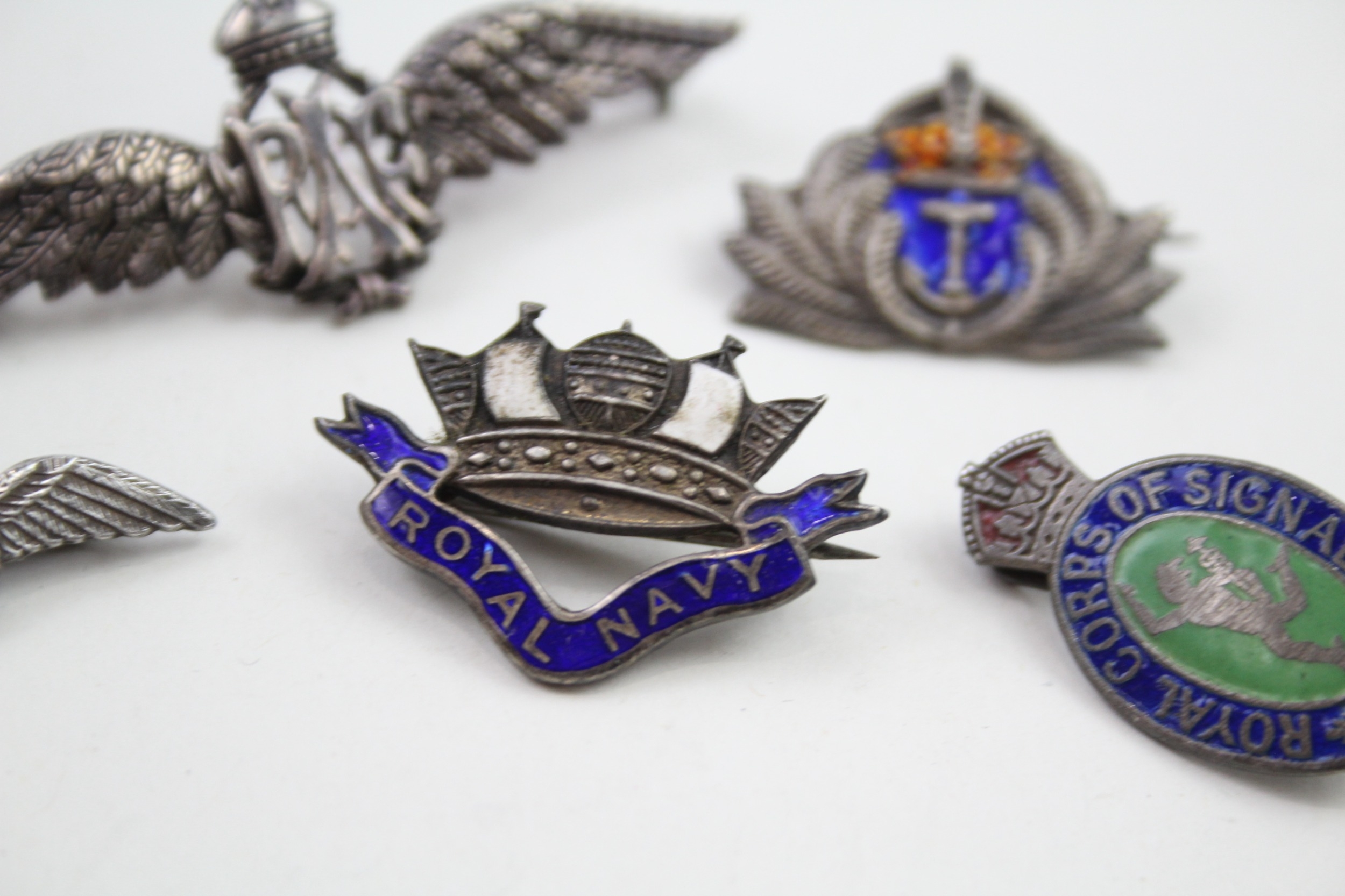 Sterling Silver Military Sweetheart Badges x 6 inc Royal Navy R.A.F 29g - Image 4 of 6