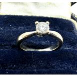 18ct gold diamond solitaire ring 0.26ct diamond weight 2.9g